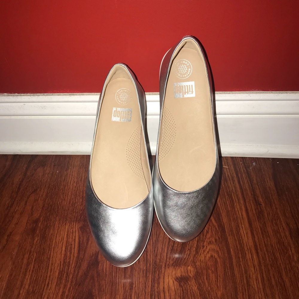 FitFlop Women’s Superballerina Flats Silver